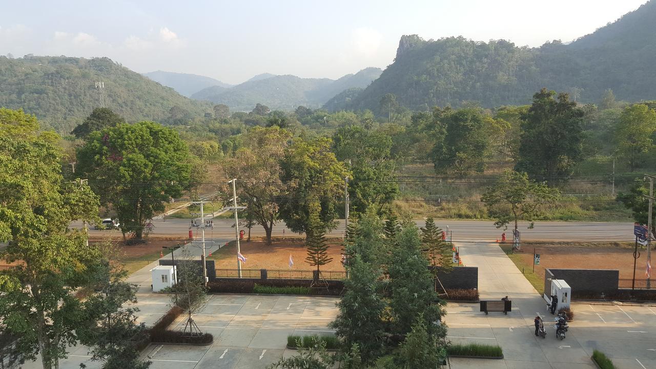 Courtyard Khaoyai By Paka Hotel Mu Si Exterior photo