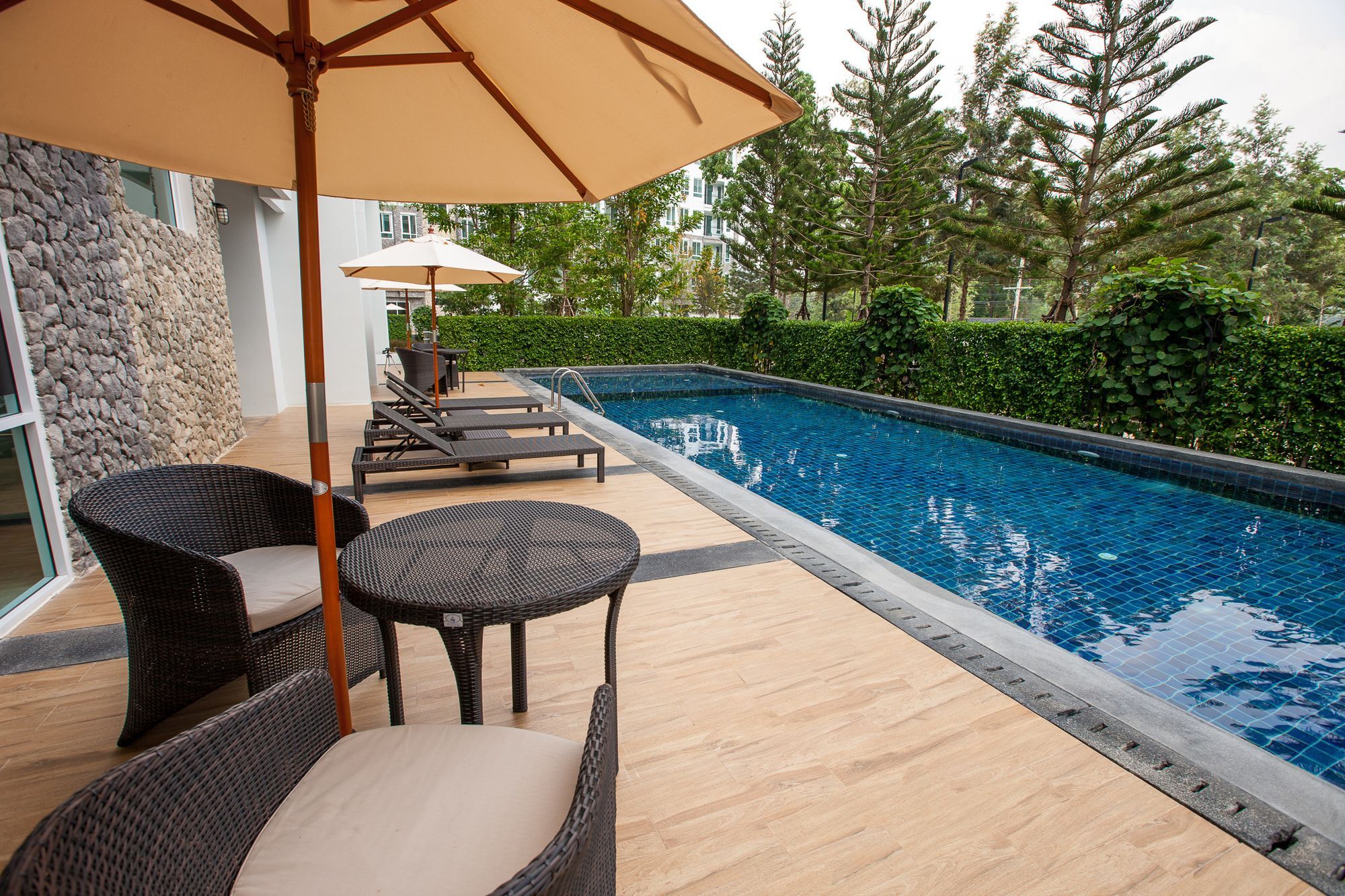 Courtyard Khaoyai By Paka Hotel Mu Si Exterior photo